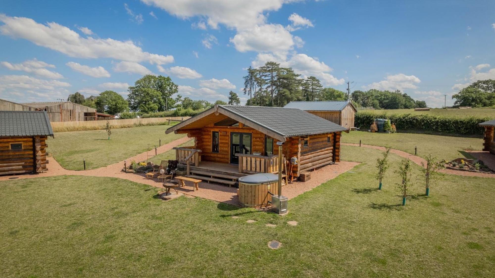 Rowan - Tedstone Log Cabins Bromyard Exterior photo